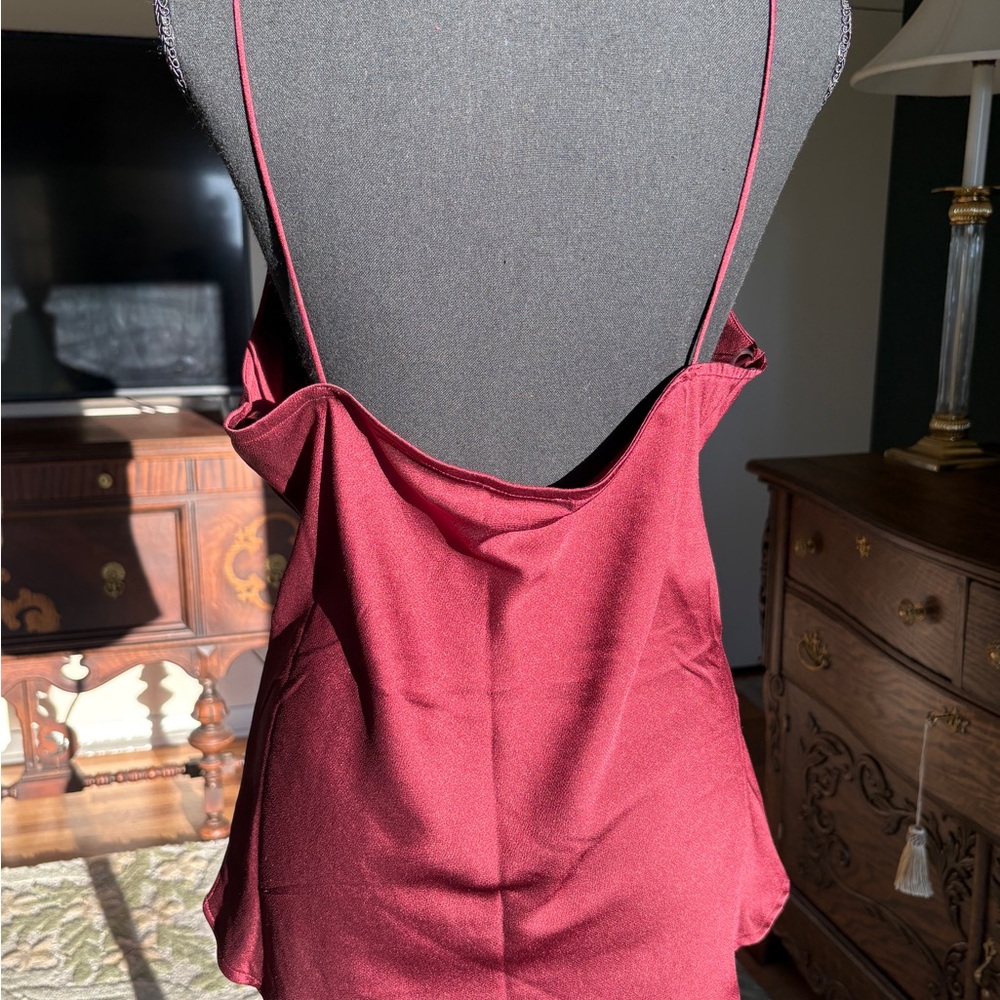 Shinestar Burgundy V-Neck Spaghetti Strap Camisole - Picture 3 of 7
